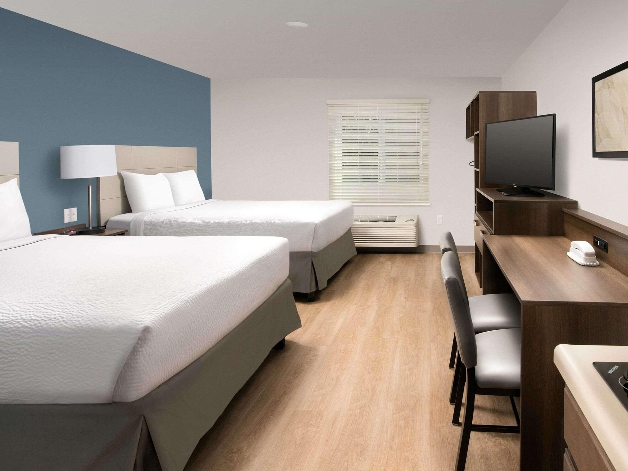 Suburban Studios Watford City Eksteriør bilde