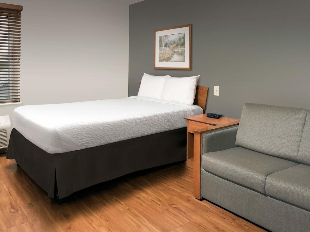 Suburban Studios Watford City Eksteriør bilde