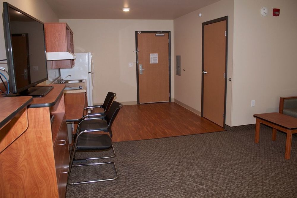 Suburban Studios Watford City Rom bilde