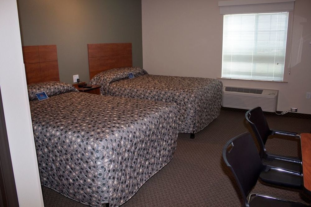 Suburban Studios Watford City Rom bilde
